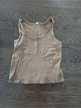 Women’s Tan Uniqlo Tank Top
